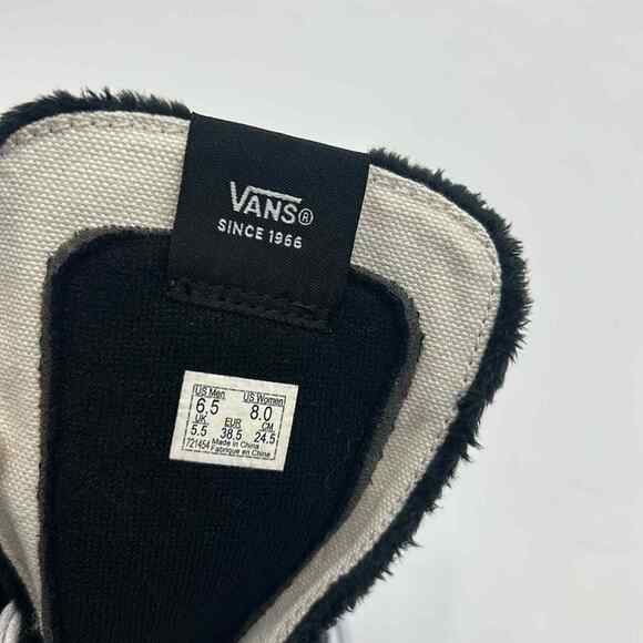 NWOB UNISEX VANS SK8-HI SHERPA FUR CAMO MULTI COLOR SNEAKERS MEN’S SZ 6.5 WM 8 - Picture 9 of 10